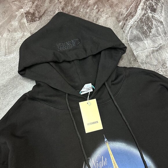 Black Oversized Hooded Sweatshirt By Vetements - Picture 4 of 10